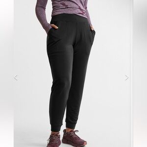 Title Nine Manresa Joggers Black Pull on Pants Stretch Athletic Size Medium